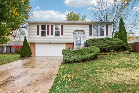358 Shiloh Ct, Elgin, IL 60120 photo 2