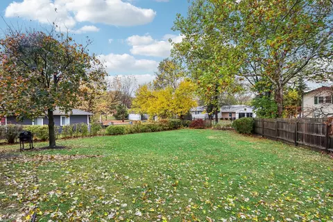 358 Shiloh Ct, Elgin, IL 60120 photo 37