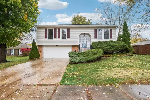 358 Shiloh Ct, Elgin, IL 60120
