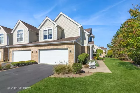 9700 Hillcrest Cir, Orland Park, IL 60467