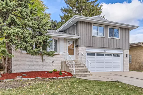 1432 Peterson Ave, Park Ridge, IL 60068