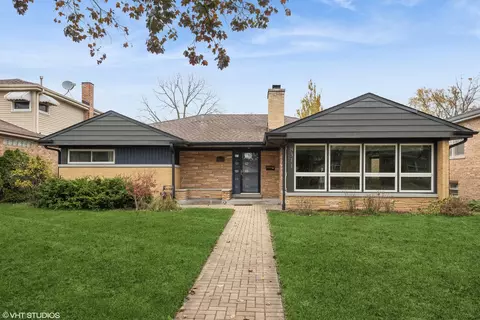 8311 N Ottawa Ave, Niles, IL 60714
