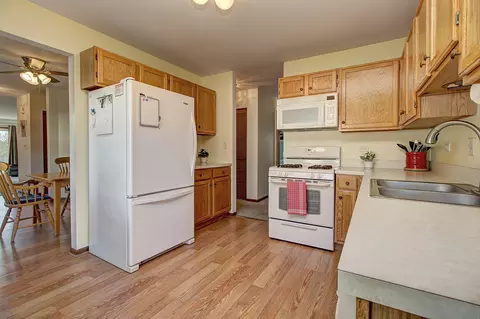 20829 W Peppertree Ct, Plainfield, IL 60544 photo 8