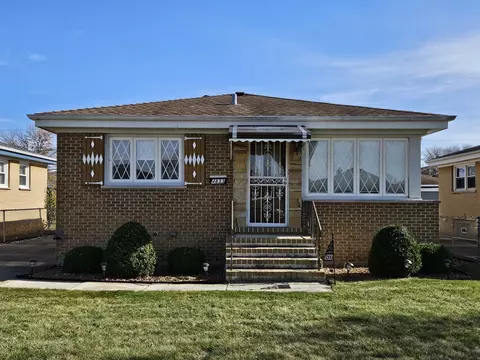 4833 N Ozanam Ave, Norridge, IL 60706