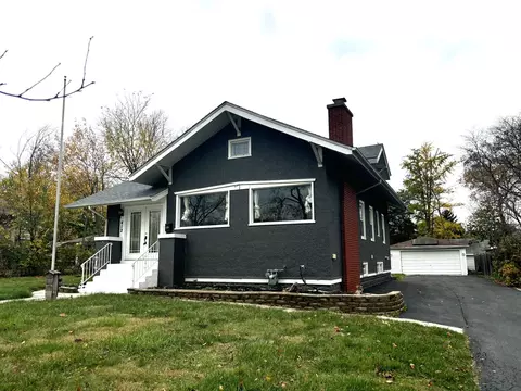 412 S Riverside Dr, Villa Park, IL 60181