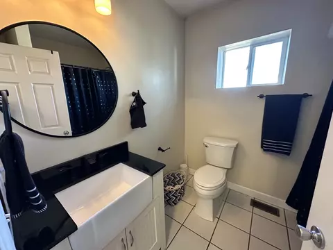 Bath - 408 S Walnut St, Arrowsmith, IL 61722 photo 1 of 1