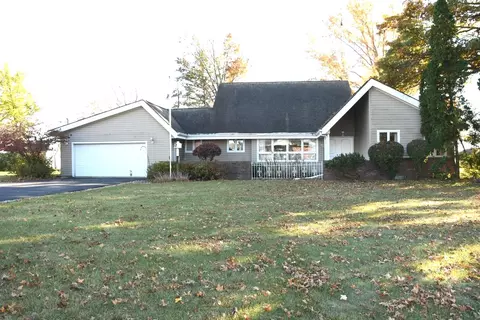1261 E 500 North Rd, Cissna Park, IL 60924