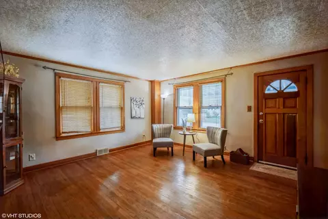 Living - 3137 Peoria St, Steger, IL 60475 photo 2 of 2