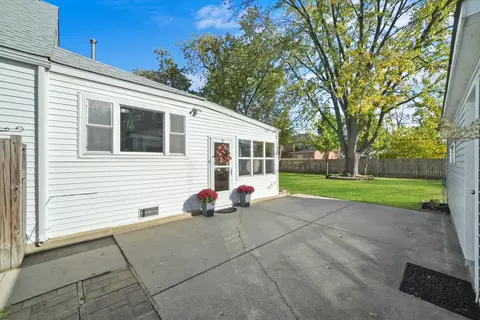 7933 Long Ave, Burbank, IL 60459 photo 24
