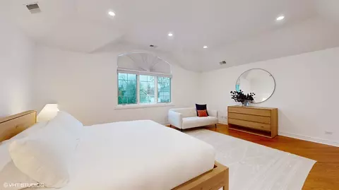 Bedroom - 808 E Hickory Ave, Addison, IL 60101 photo 1 of 4