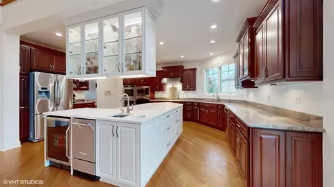Kitchen - 808 E Hickory Ave, Addison, IL 60101 photo 3 of 4
