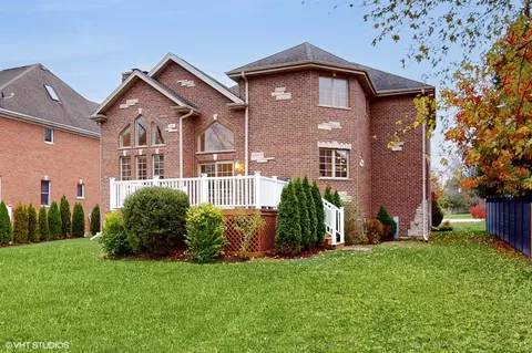 Exterior - 808 E Hickory Ave, Addison, IL 60101 photo 5 of 6