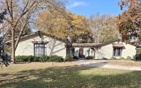 20 W438 Belmont Pl, Addison, IL 60101
