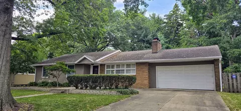 704 La Sell Dr, Champaign, IL 61820