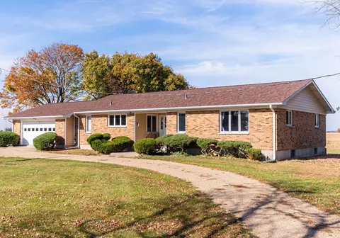 4 S516 Florence Rd, Big Rock, IL 60511