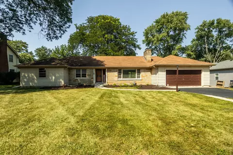 1500 W Euclid Ave, Arlington Heights, IL 60005