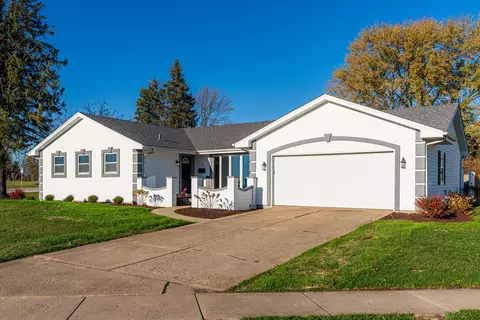 101 Barb Blvd, Dekalb, IL 60115