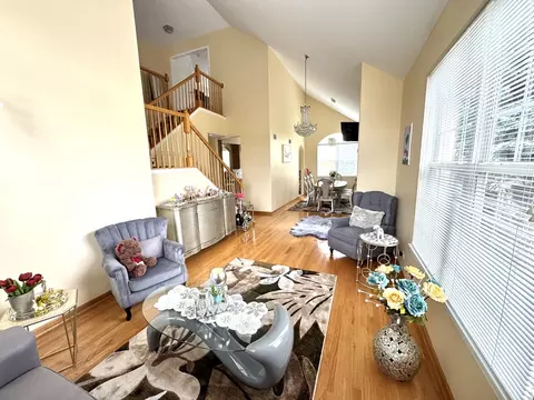 Living - 1205 Telluride Ct, Bartlett, IL 60103 photo 4 of 6