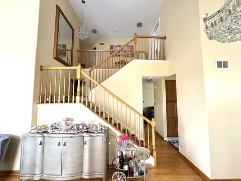 Entry Way - 1205 Telluride Ct, Bartlett, IL 60103 photo 1 of 2