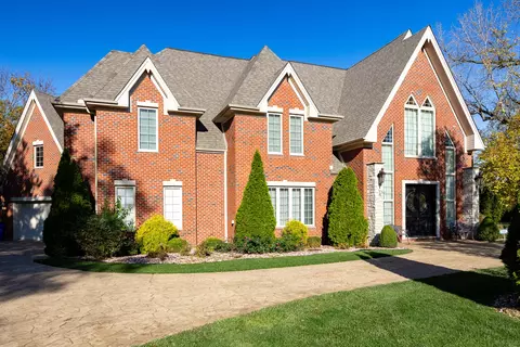 8500 Hillcrest Dr, Orland Park, IL 60462