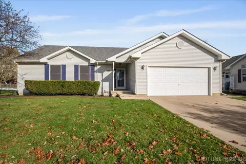 809 Weston Ct, Elburn, IL 60119