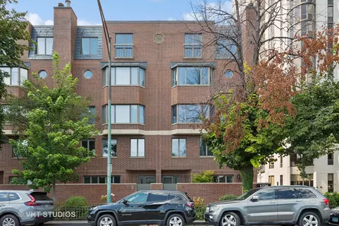 1720 N La Salle Dr #19, Chicago, IL 60614