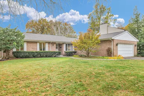 601 Evergreen Ct, Urbana, IL 61801