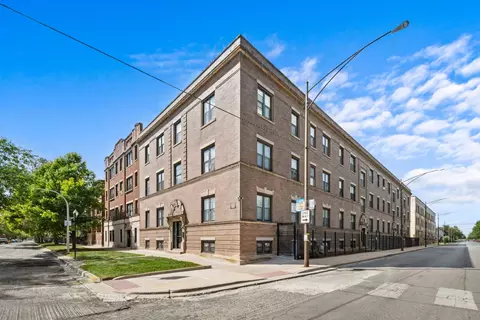 1131 E 61st St #1, Chicago, IL 60637