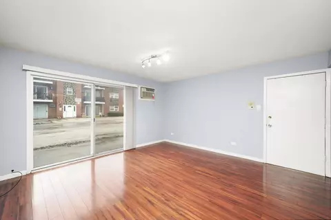 8310 W 47th St #4, Lyons, IL 60534 photo 3