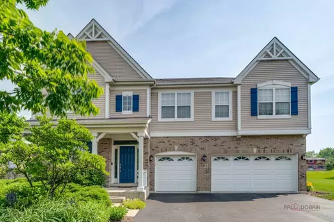 3211 Newport Ln, Wadsworth, IL 60083