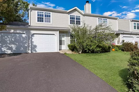 524 Meadow Hill Ln, Round Lake Beach, IL 60073