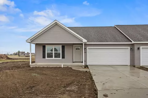 605 Jerin Ct, Fisher, IL 61843