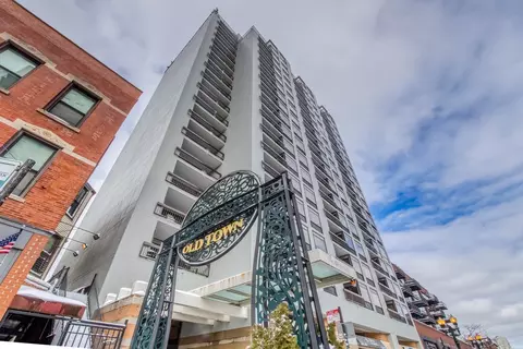 1212 N Wells St #203, Chicago, IL 60610