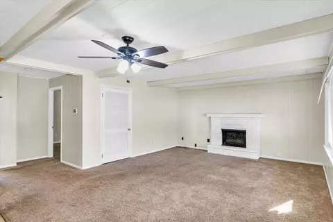 101 Delmar Dr, Catlin, IL 61817 photo 7
