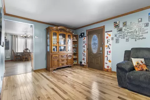 Entry Way - 356 Marengo Rd, Harvard, IL 60033 photo 1 of 1