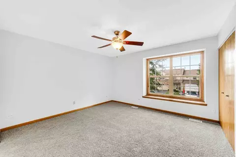 972 Old Oak Cir, Algonquin, IL 60102 photo 13