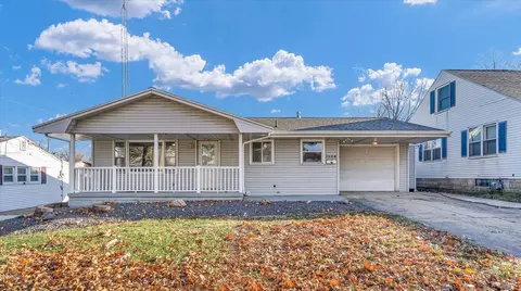 1306 Low St, Bloomington, IL 61701