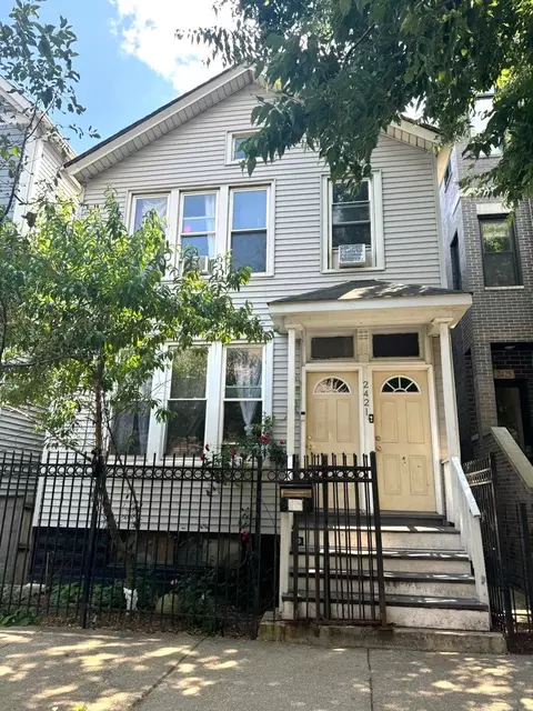 2421 W Homer St, Chicago, IL 60647