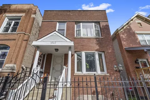 3242 W Pierce Ave, Chicago, IL 60651
