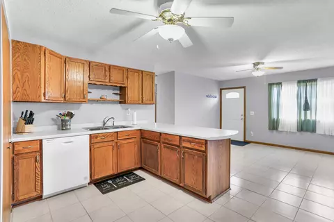 2003 Ola Dr, Champaign, IL 61821 photo 7