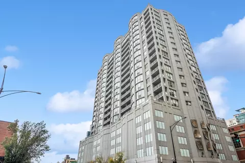 600 N Dearborn St #1107, Chicago, IL 60654