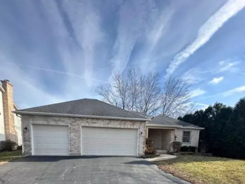 428 Windsor Dr, Oswego, IL 60543