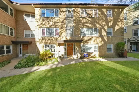 4452 W Gunnison St #2D, Chicago, IL 60630