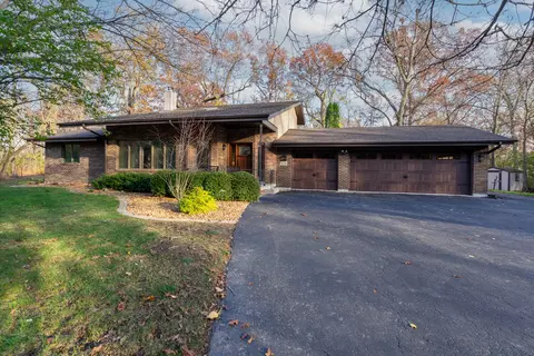26709 Jacobs Ln, Crete, IL 60417