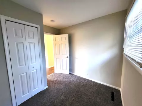 Bedroom - 240 Cindy Ln, Wheeling, IL 60090 photo 3 of 9