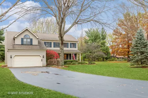 1287 Acorn Ct, Sleepy Hollow, IL 60118