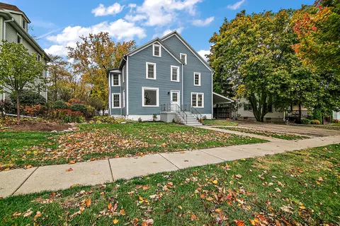 409 E Corning Ave, Peotone, IL 60468 photo 2