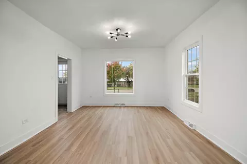 409 E Corning Ave, Peotone, IL 60468 photo 12