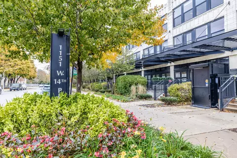 1151 W 14th Pl #103, Chicago, IL 60608