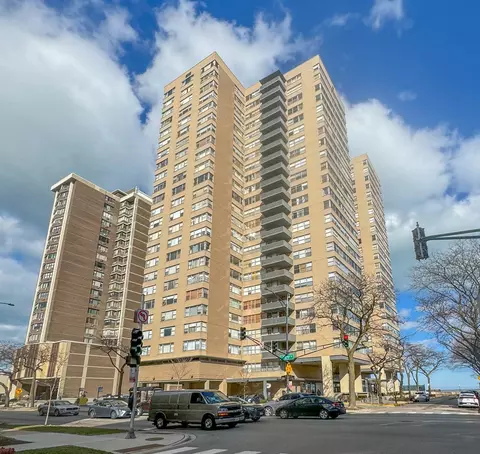 6301 N Sheridan Rd #24G, Chicago, IL 60660